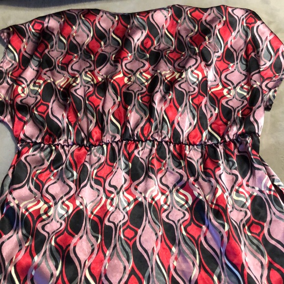 Anxiety tunic in black, red and purple - Picture 6 of 7